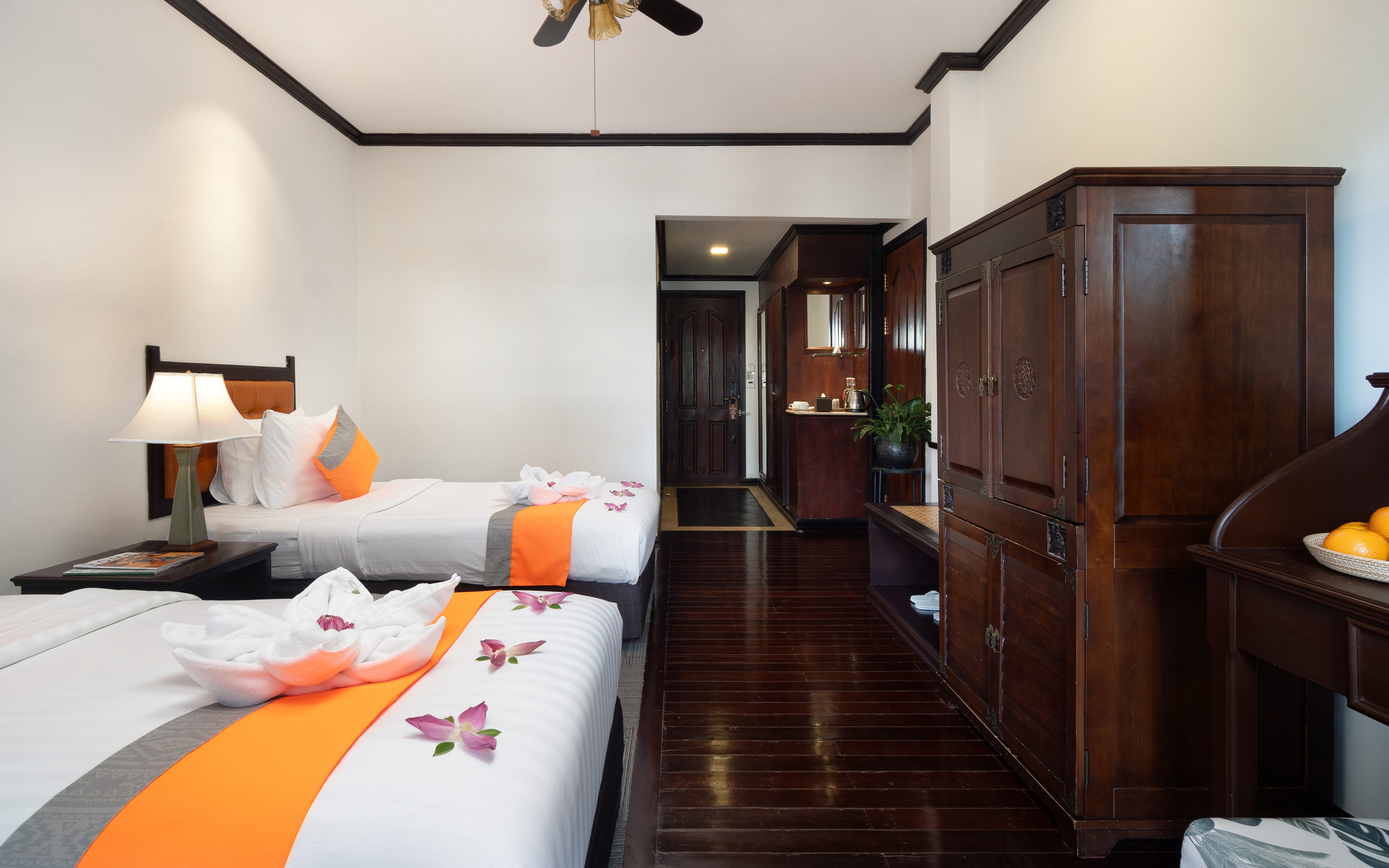 Family-Connecting-Room-15