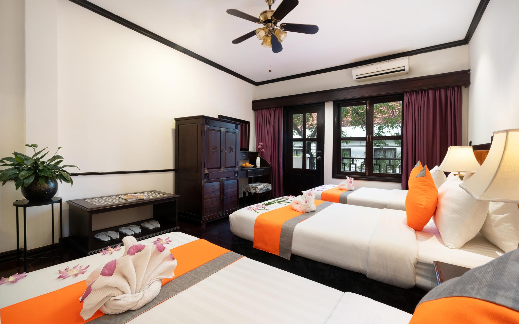 Family Triple Room with Balcony7